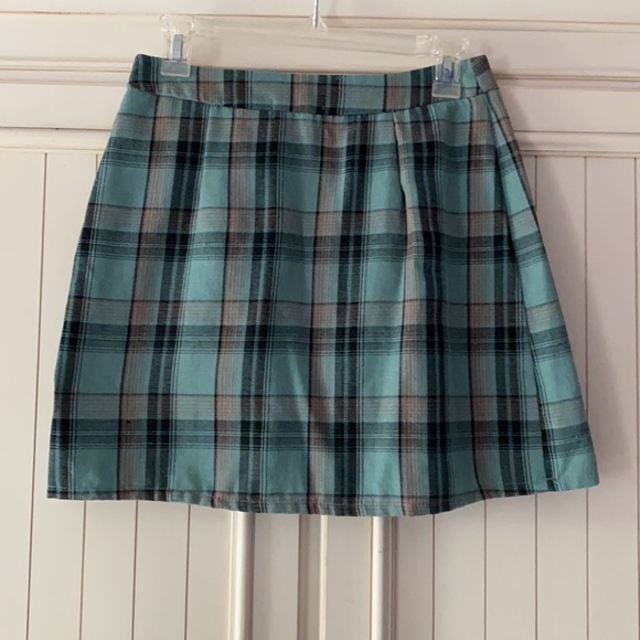 NWT Altar’d State Plaid Buckle Skirt - Picture 4 of 10